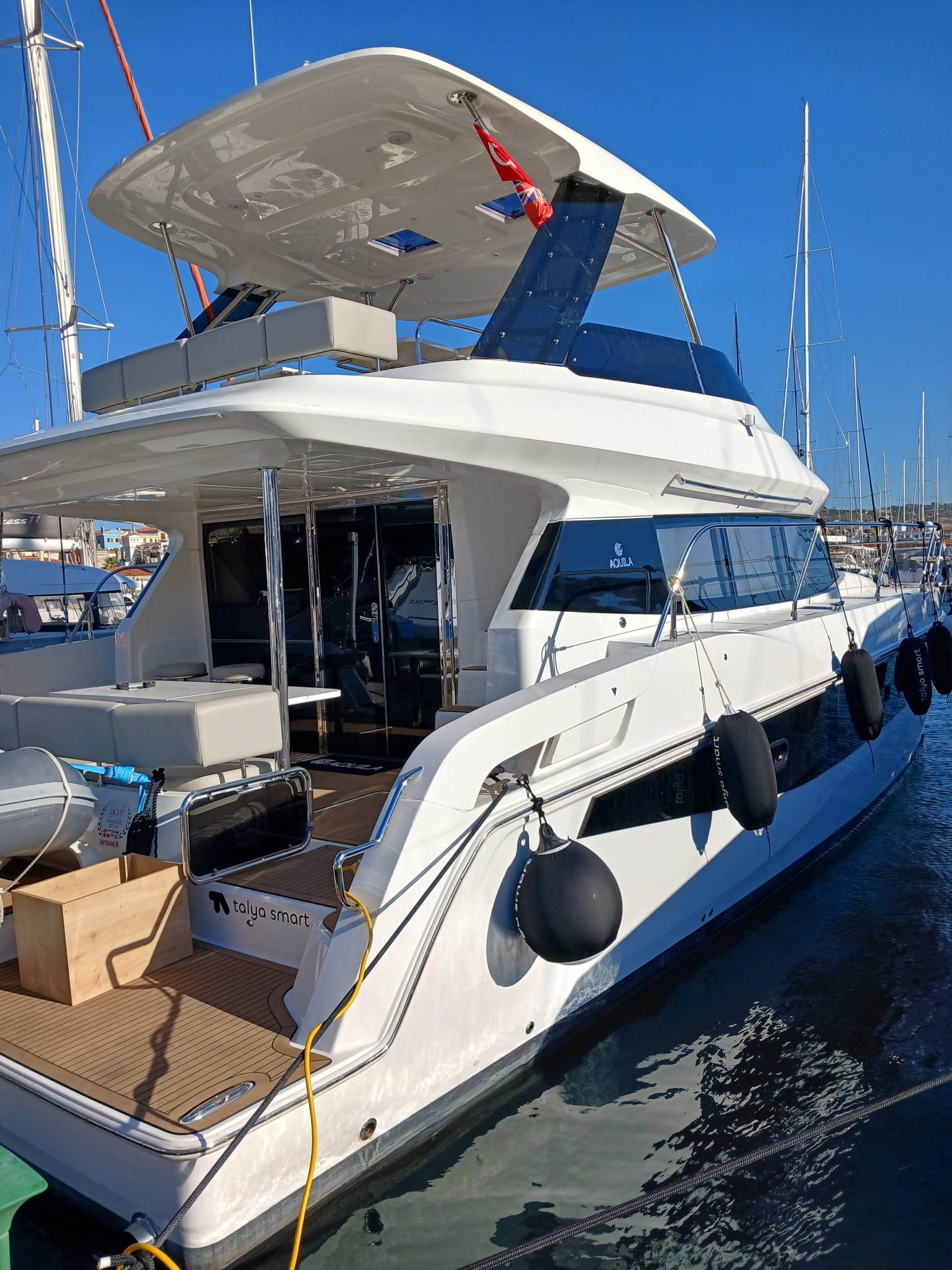 AQUILA 42