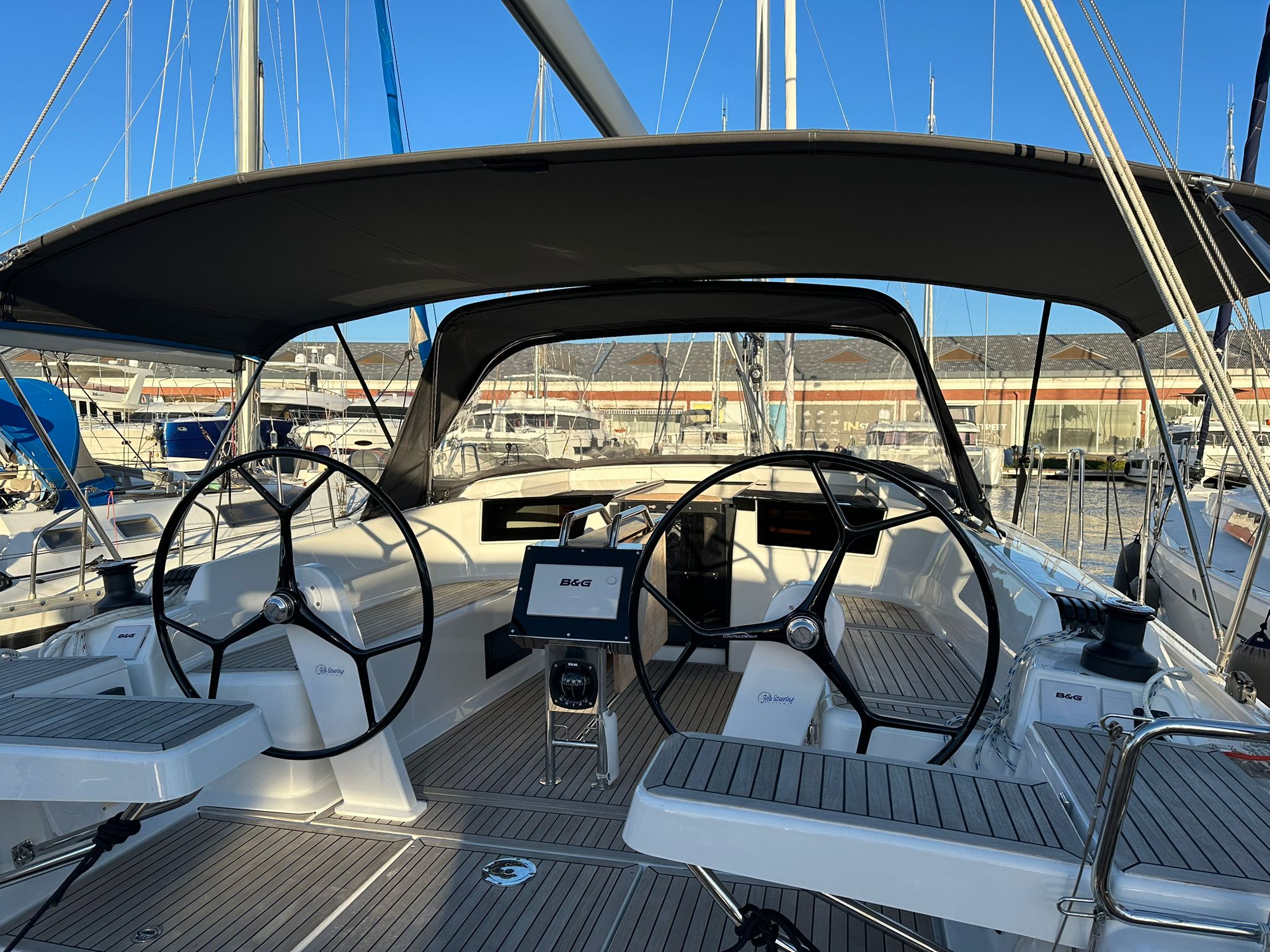 HANSE YACHTS 418