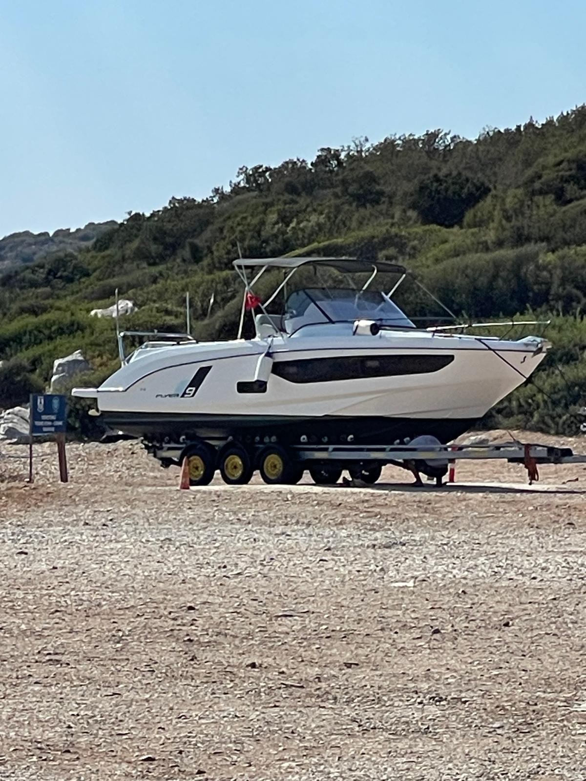 BENETEAU FLYER 9 SUNDECK